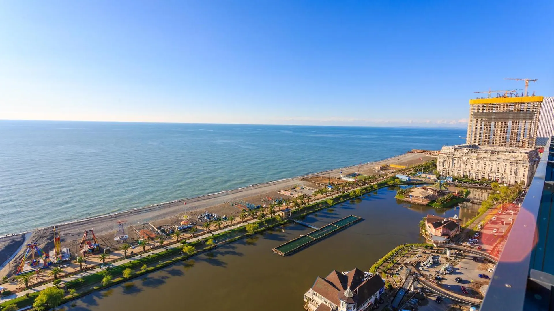 Seasonal - Beautiful Apartments Near The Sea - Orbi City N1 Batumi Aparthotel