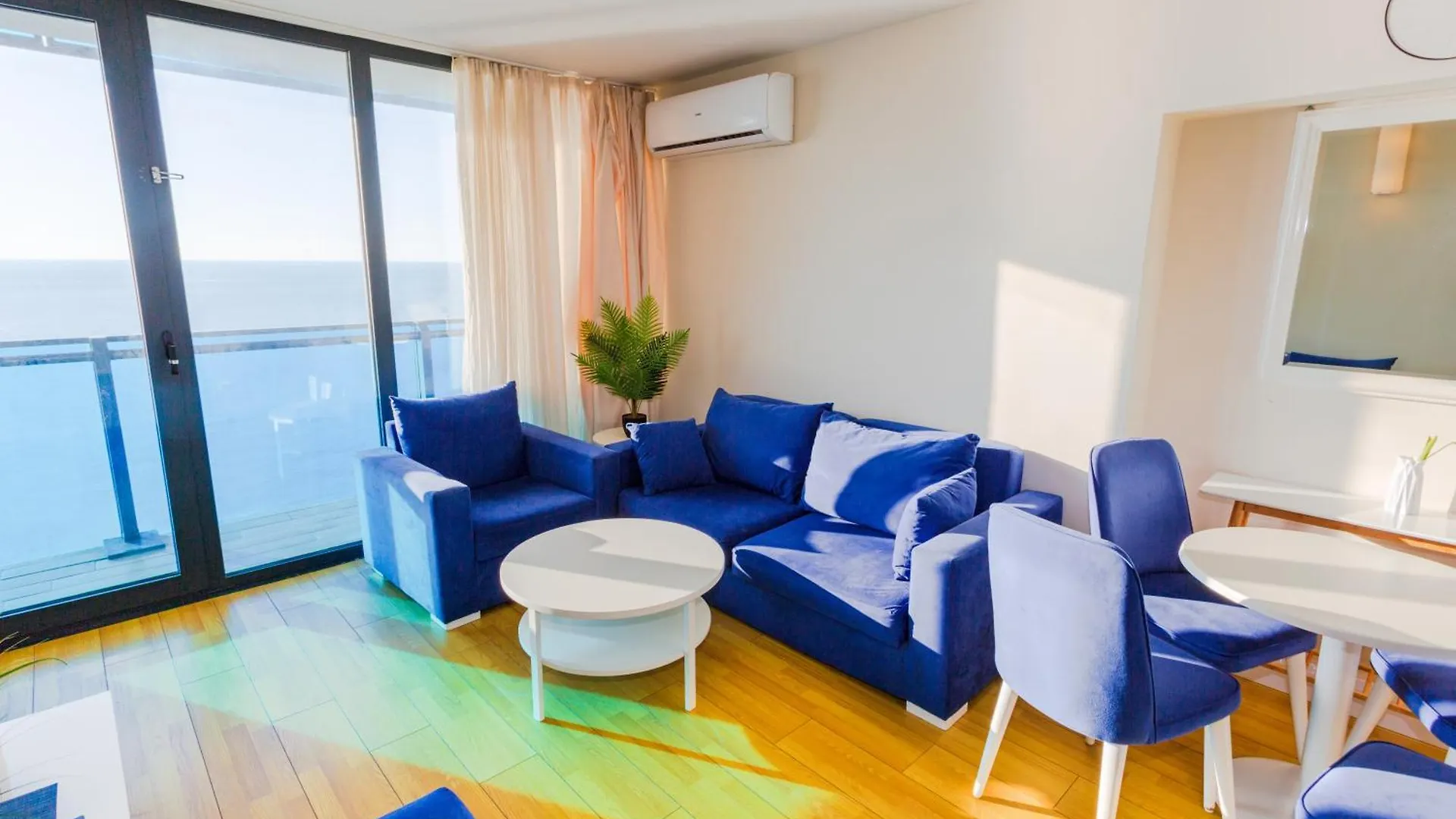 Seasonal - Beautiful Apartments Near The Sea - Orbi City N1 Batumi 0*,