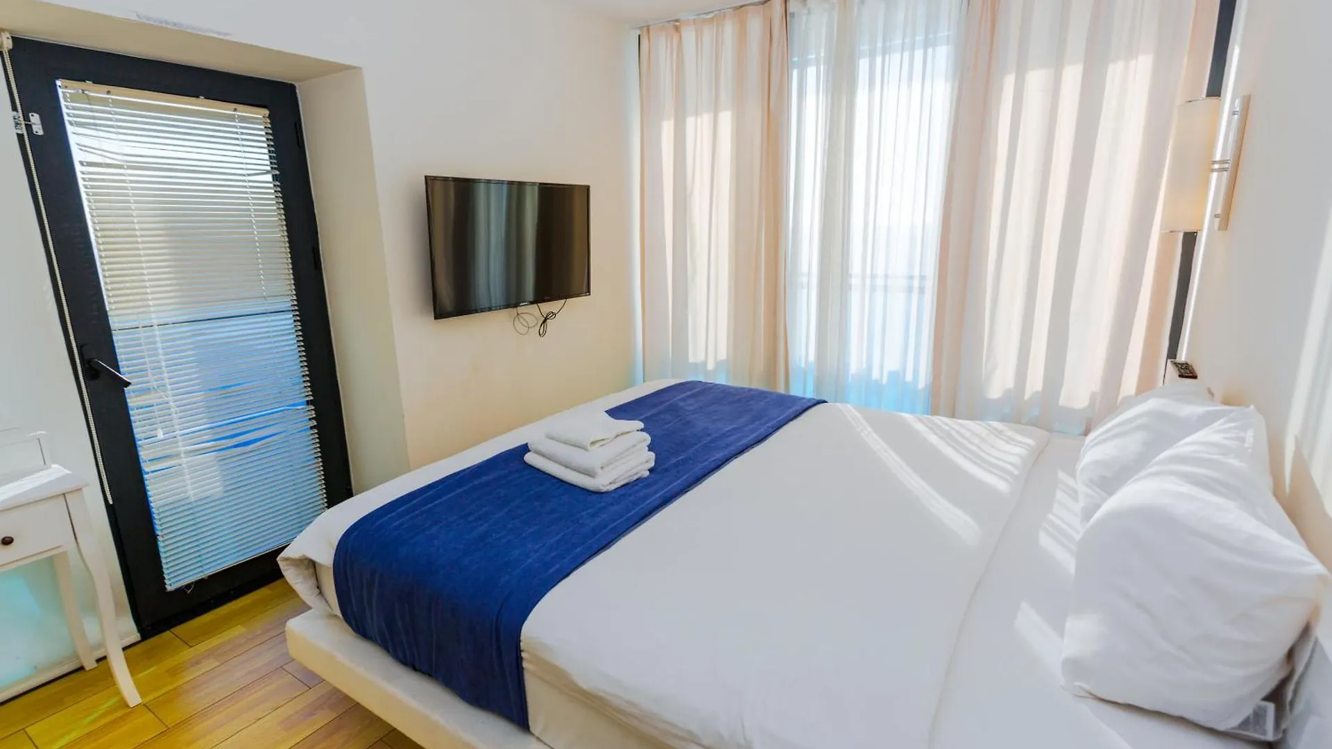 Aparthotel Seasonal - Beautiful Apartments Near The Sea - Orbi City N1 Batumi Georgia