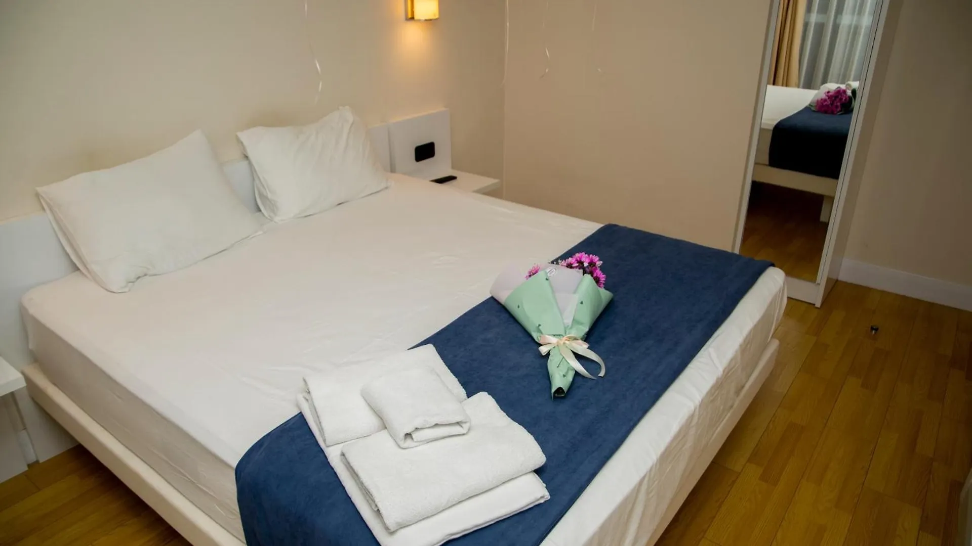 Aparthotel Seasonal - Beautiful Apartments Near The Sea - Orbi City N1 Batumi